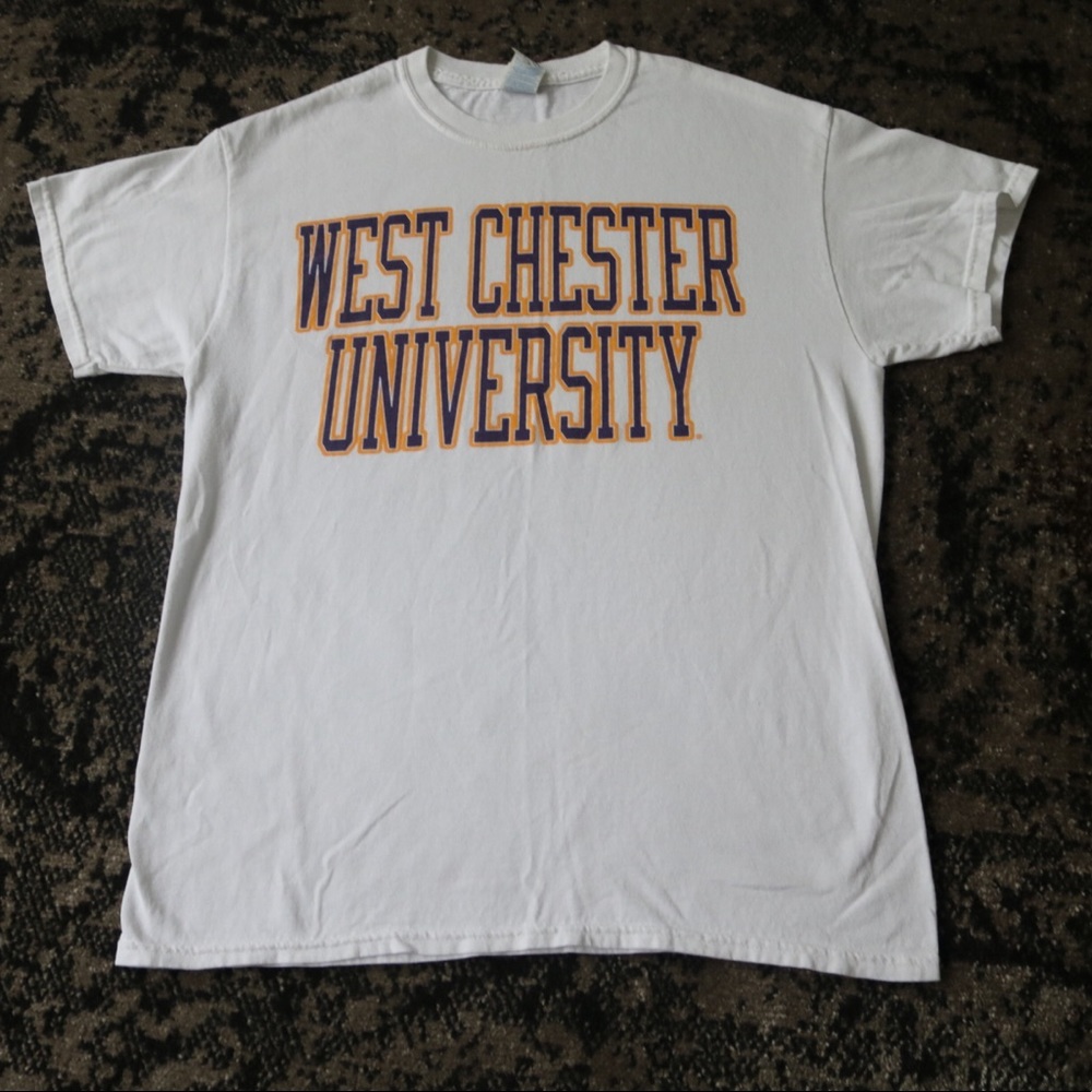 Gildan West Chester University t shirt size medium